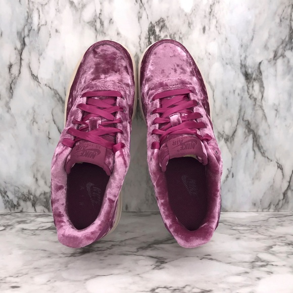 NIB Nike Air Force 1 Low Velvet Tea Berry - Picture 5 of 8